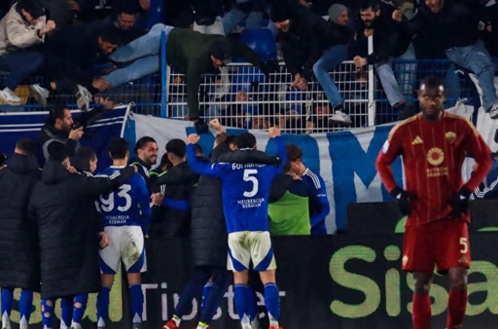 意大利铁卫铁腰激烈拦截，帮助球队稳住场面！